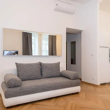 Central Superior And Suites *